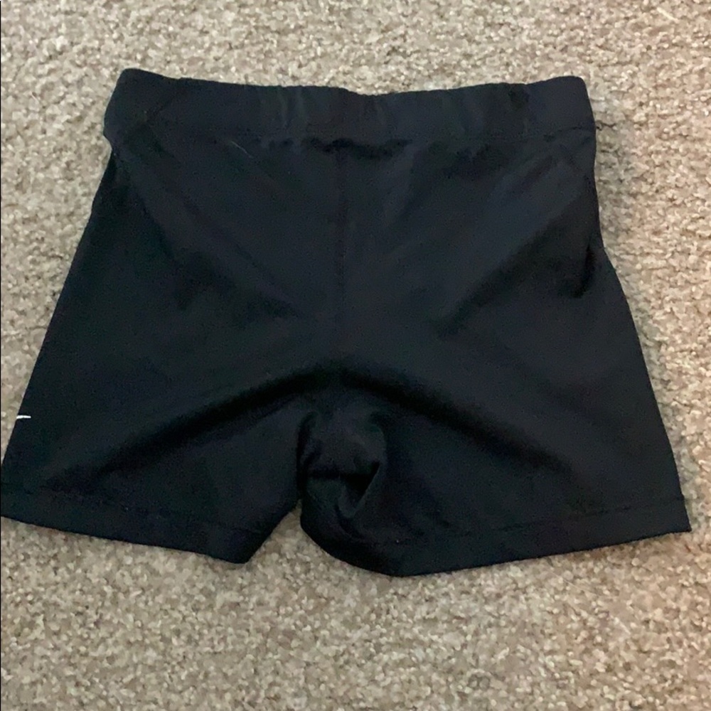 Nike Pros - Picture 2 of 4